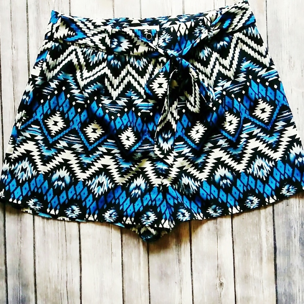 5 for $20 Monteau Los Angeles High Waist Shorts